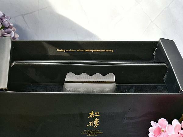 【宅配美食】紅磚布丁，台南伴手禮，吃過就難忘的甜點，台南必吃甜點，台南好吃布丁，布丁界愛馬仕