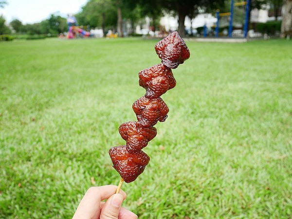 滷味城:滷味城-桃園特色滷味 產品選項多 中藥滷汁超入味 到店、宅配都方便 誰說中秋節一定要吃月餅 今年就改吃滷味大餐