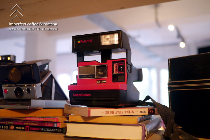 【台北】Imperfect coffee & matcha ~ 隱密低調不完美咖啡館其實超完美、2F窗前坐擁校園好景致 / WIFI / 免費插座 / 不限時