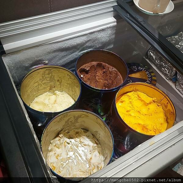 家和商旅-高雄車站附近平價又乾淨附早餐、下午茶和宵夜的優質商旅