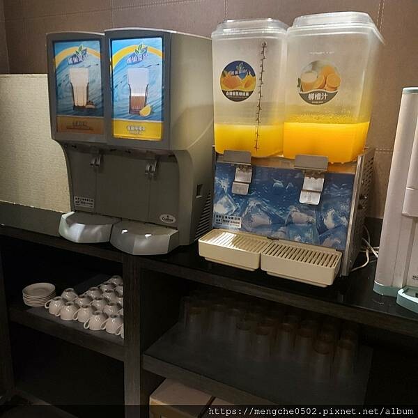 家和商旅-高雄車站附近平價又乾淨附早餐、下午茶和宵夜的優質商旅