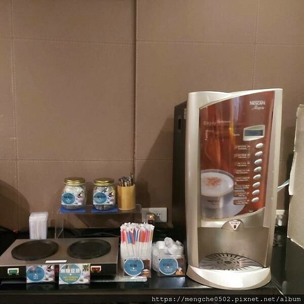 家和商旅-高雄車站附近平價又乾淨附早餐、下午茶和宵夜的優質商旅