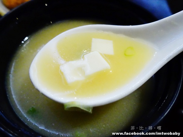 畔の食堂：【捷運美食】畔の食堂日式料理 現點現做各式海鮮大滿貫 巷仔內的平價美食饗宴！(捷運小巨蛋站)