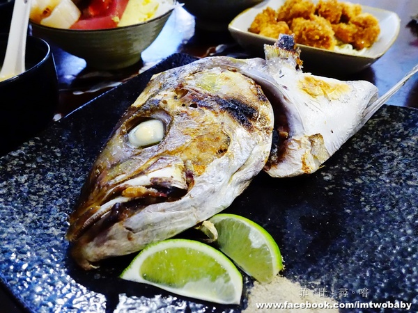 畔の食堂：【捷運美食】畔の食堂日式料理 現點現做各式海鮮大滿貫 巷仔內的平價美食饗宴！(捷運小巨蛋站)