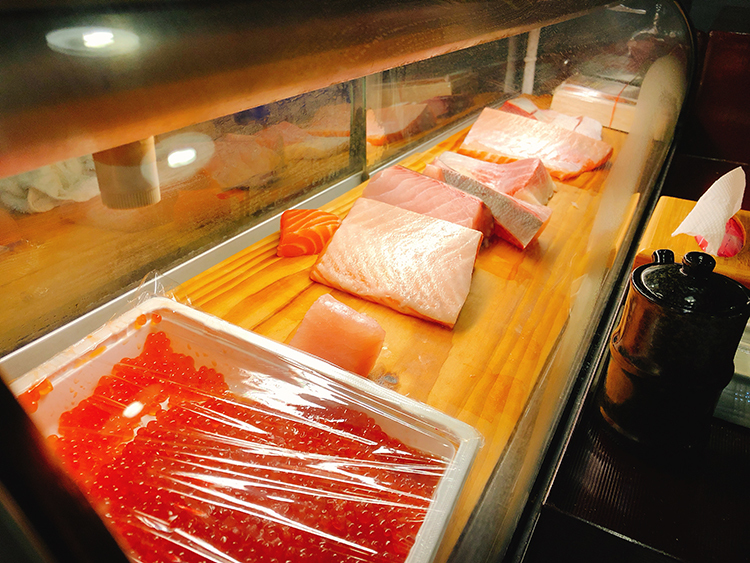 畔の食堂,小巨蛋美食,小巨蛋居酒屋,我不是他媽媽,捷運平價生魚片,平價日本料理懶人包,小巨蛋美食懶人包,松山區美食懶人包,八德路美食懶人包