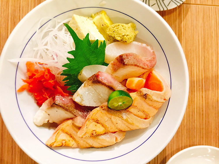 畔の食堂,小巨蛋美食,小巨蛋居酒屋,我不是他媽媽,小巨蛋銅板美食,小巨蛋隱藏版美食,小巨蛋美食便宜,小巨蛋日式,松山區日式,八德路日式