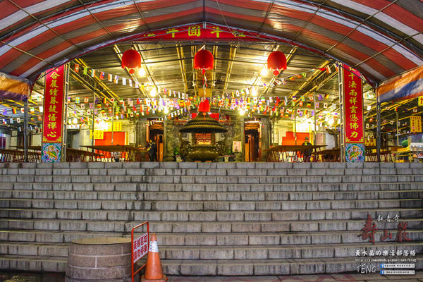 壽山巖觀音寺|桃園市/龜山區(風兒媚、花正俏，速來壽山賞花嬌；乾隆賜、觀音威，護國祐民真慈悲。)