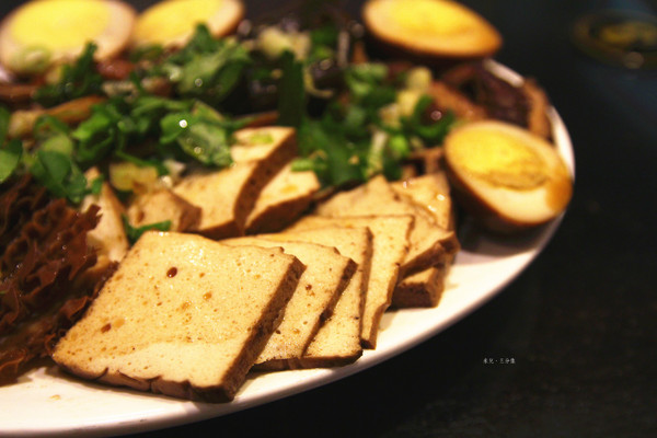 蘭芳麵食館:【台北市中山區。小吃】蘭方麵食館 遼寧夜市傳統家鄉味小吃 南京復興站 蘭芳麵食館:【台北市中山區。小吃】蘭方麵食館 遼寧夜市傳統家鄉味小吃 南京復興站