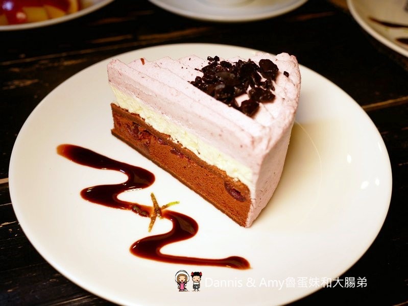 《桃園平鎮美食》Alpha Coffee &Tea是全台最大咖啡炒焙廠也是隱身工業區的隱藏版咖啡館︱(影片)