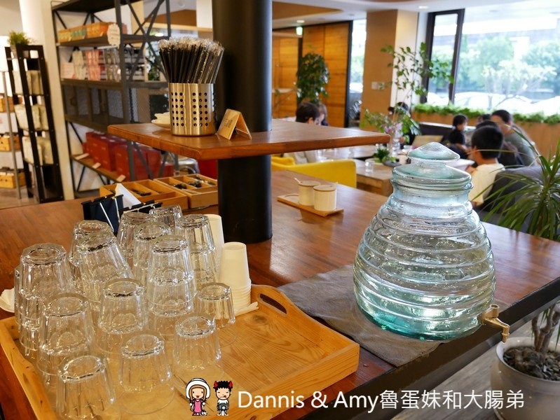 《桃園平鎮美食》Alpha Coffee &Tea是全台最大咖啡炒焙廠也是隱身工業區的隱藏版咖啡館︱(影片)