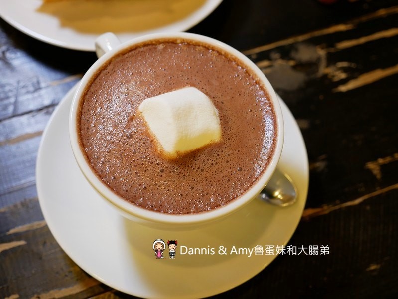 《桃園平鎮美食》Alpha Coffee &Tea是全台最大咖啡炒焙廠也是隱身工業區的隱藏版咖啡館︱(影片)