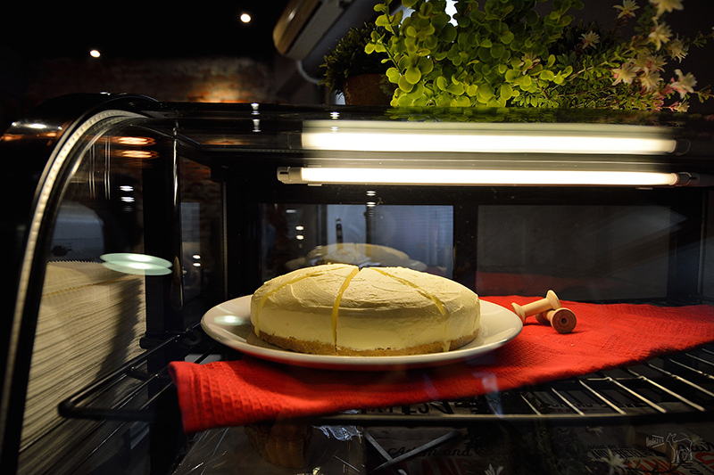 賣牛肉麵與甜點的好物咖啡館:捷運南京復興 中山國中站美食