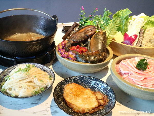 源鍋精緻鍋物:台中美食│源鍋〃活體海鮮鍋一人獨享,鮮味指數大爆表!激推麻油系列~