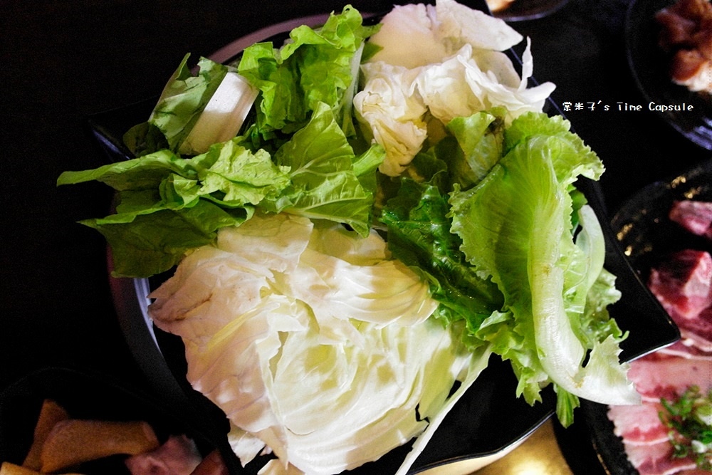 [台南新營]碳味亭-燒肉+火鍋吃到飽~想要大口吃肉的好所在~