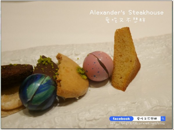 Alexander's Steakhouse 亞歷山大牛排館:【台北市/美食】Alexander's Steakhouse 亞歷山大牛排館。約會首選。服務棒氣氛佳!28天/45天/100天熟成牛排!