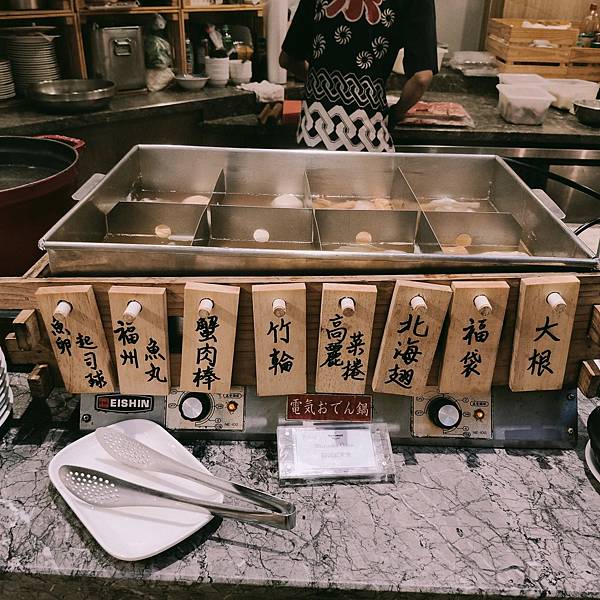 台北福華彩虹座自助~環境寬敞優雅舒適~服務及餐點都在水準之上