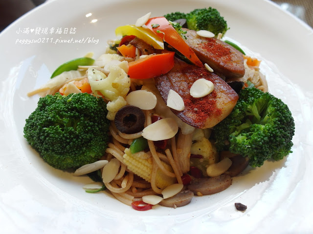 (新竹竹北美食) 蜜熊窯披薩 ❤ 超推!你相信這是素食嗎?不可思議的好吃/披薩/義大利麵/燉飯/有機/美味/健康