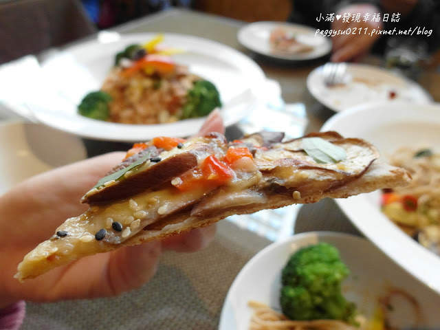 (新竹竹北美食) 蜜熊窯披薩 ❤ 超推!你相信這是素食嗎?不可思議的好吃/披薩/義大利麵/燉飯/有機/美味/健康