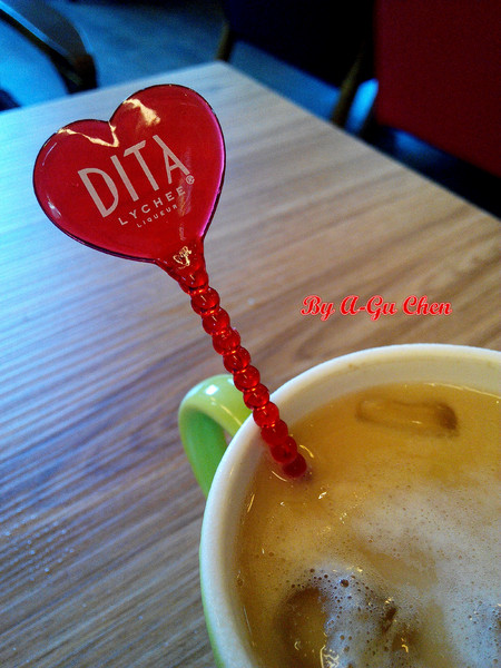 三胡町-Bistro:【臺南Ω東區】三胡町。擁有老屋外貌而內蘊現代靈魂的餐酒坊 三胡町-Bistro:【臺南Ω東區】三胡町。擁有老屋外貌而內蘊現代靈魂的餐酒坊