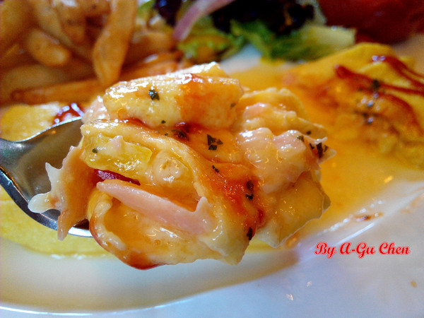 三胡町-Bistro:【臺南Ω東區】三胡町。擁有老屋外貌而內蘊現代靈魂的餐酒坊 三胡町-Bistro:【臺南Ω東區】三胡町。擁有老屋外貌而內蘊現代靈魂的餐酒坊