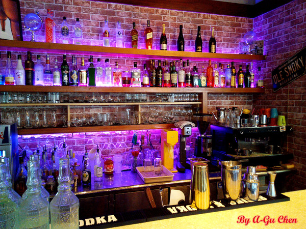 三胡町-Bistro:【臺南Ω東區】三胡町。擁有老屋外貌而內蘊現代靈魂的餐酒坊 三胡町-Bistro:【臺南Ω東區】三胡町。擁有老屋外貌而內蘊現代靈魂的餐酒坊