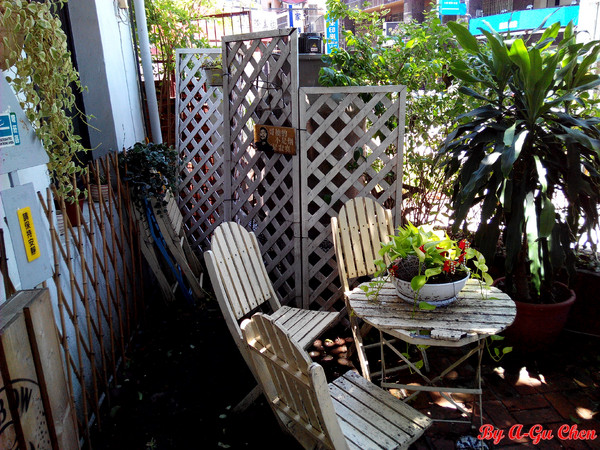 三胡町-Bistro:【臺南Ω東區】三胡町。擁有老屋外貌而內蘊現代靈魂的餐酒坊 三胡町-Bistro:【臺南Ω東區】三胡町。擁有老屋外貌而內蘊現代靈魂的餐酒坊