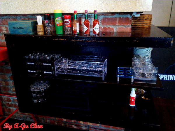 三胡町-Bistro:【臺南Ω東區】三胡町。擁有老屋外貌而內蘊現代靈魂的餐酒坊 三胡町-Bistro:【臺南Ω東區】三胡町。擁有老屋外貌而內蘊現代靈魂的餐酒坊