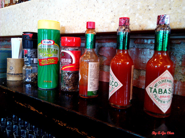 三胡町-Bistro:【臺南Ω東區】三胡町。擁有老屋外貌而內蘊現代靈魂的餐酒坊 三胡町-Bistro:【臺南Ω東區】三胡町。擁有老屋外貌而內蘊現代靈魂的餐酒坊