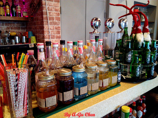 三胡町-Bistro:【臺南Ω東區】三胡町。擁有老屋外貌而內蘊現代靈魂的餐酒坊 三胡町-Bistro:【臺南Ω東區】三胡町。擁有老屋外貌而內蘊現代靈魂的餐酒坊