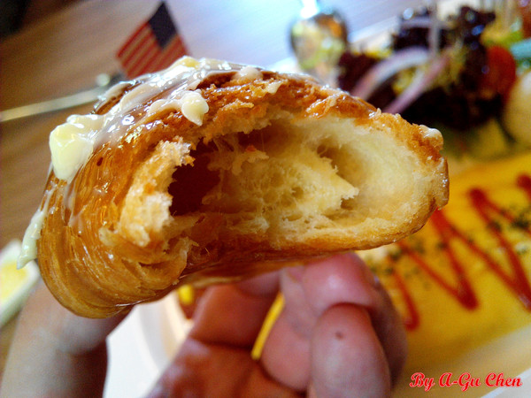 三胡町-Bistro:【臺南Ω東區】三胡町。擁有老屋外貌而內蘊現代靈魂的餐酒坊 三胡町-Bistro:【臺南Ω東區】三胡町。擁有老屋外貌而內蘊現代靈魂的餐酒坊