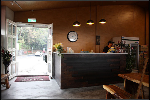 【南投食記】仁愛‧塔洛彎景觀餐廳~賞景吃烤雞