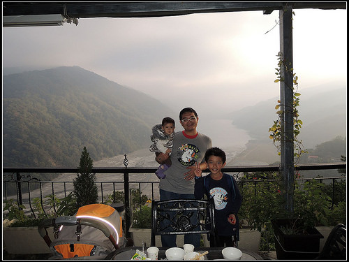 【南投食記】仁愛‧塔洛彎景觀餐廳~賞景吃烤雞