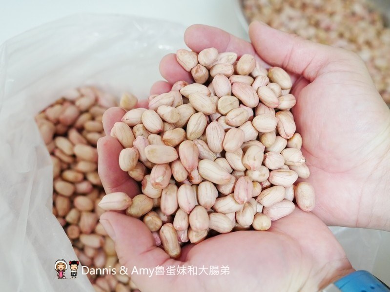 《新竹好吃餅店》彭成珍餅舖-秋冬限定美食純手工花生糖派對 。過年伴手禮中秋月餅送禮推薦︱影片