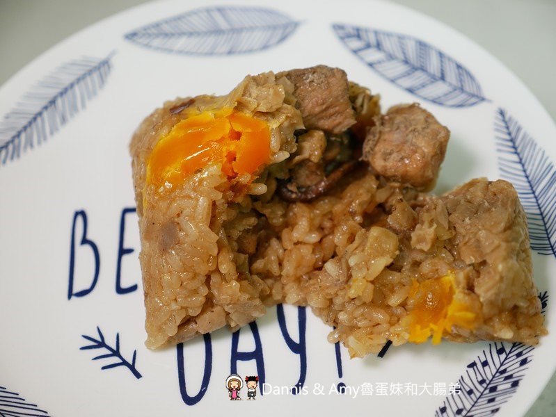 《新竹端午節肉粽推薦》彭成珍餅舖 彭成珍肉粽。懷舊風味粽x蛋黃肉粽。美味的北部粽︱可宅配（影片）