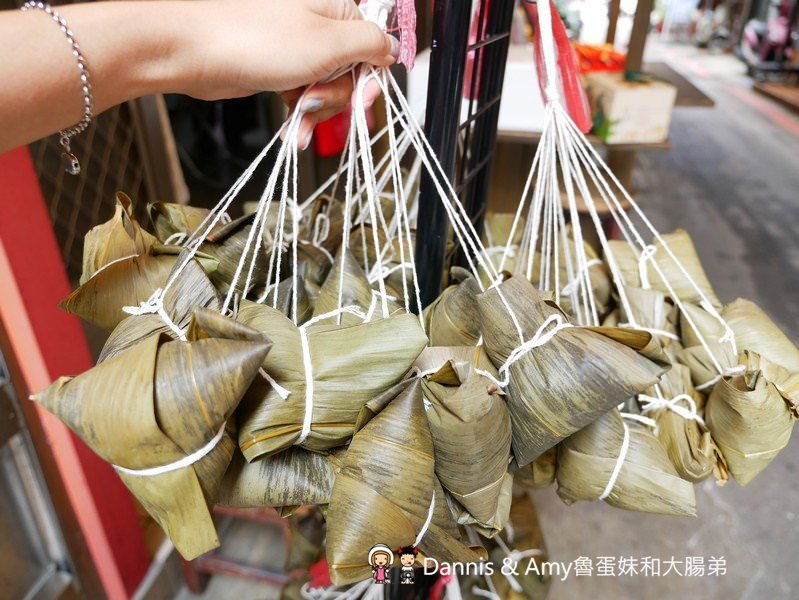 《新竹端午節肉粽推薦》彭成珍餅舖 彭成珍肉粽。懷舊風味粽x蛋黃肉粽。美味的北部粽︱可宅配（影片）