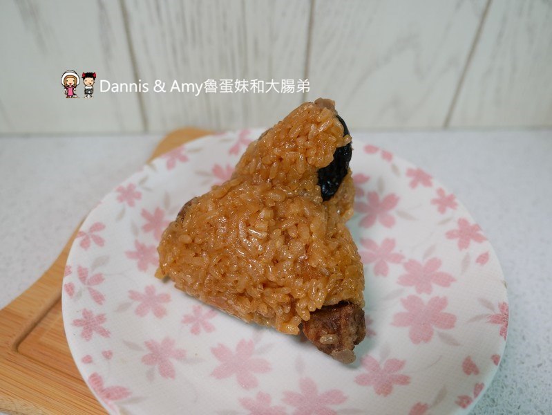 《新竹端午節肉粽推薦》彭成珍餅舖 彭成珍肉粽。懷舊風味粽x蛋黃肉粽。美味的北部粽︱可宅配（影片）