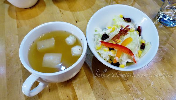 日夕洋食屋：蛋包飯專賣..    日夕洋食屋/愛評體驗團