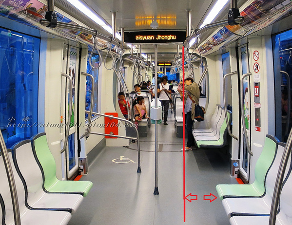 輕軌籬仔內站:來去搭輕軌 3 ..起跑~ ..高雄的水岸輕軌 輕軌籬仔內站:來去搭輕軌 3 ..起跑~ ..高雄的水岸輕軌