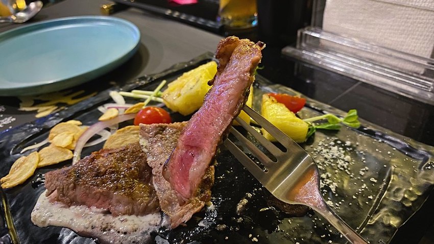 【花蓮市區】極焰精緻燒肉┃文創園區旁炭火直烤U.S.Prime和牛肋眼的頂級燒肉餐廳┃ - / 郭郭的花東走跳生活 /