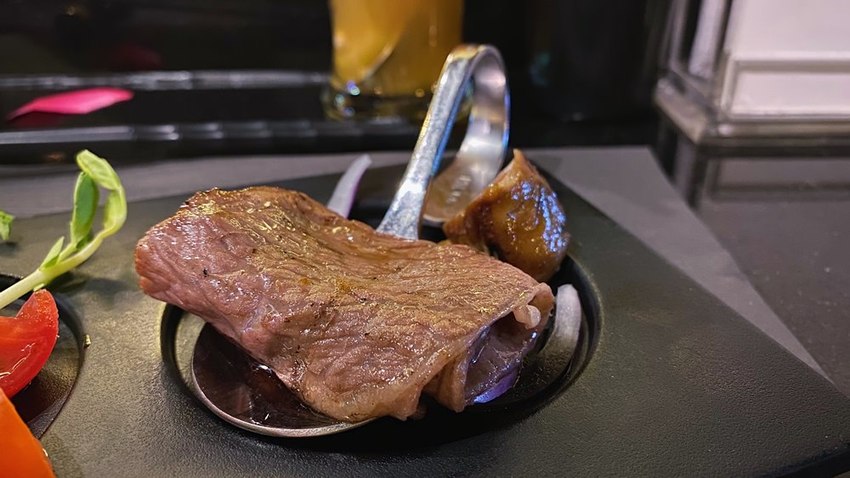 【花蓮市區】極焰精緻燒肉┃文創園區旁炭火直烤U.S.Prime和牛肋眼的頂級燒肉餐廳┃ - / 郭郭的花東走跳生活 /