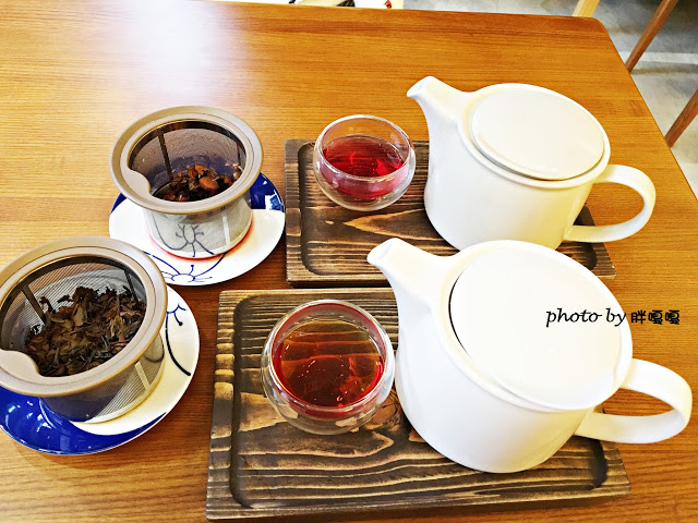 【台中 北區】Cafe LuLu *鬆餅是胖心中的第一名,氣氛超好,聊天、放鬆的好所在*