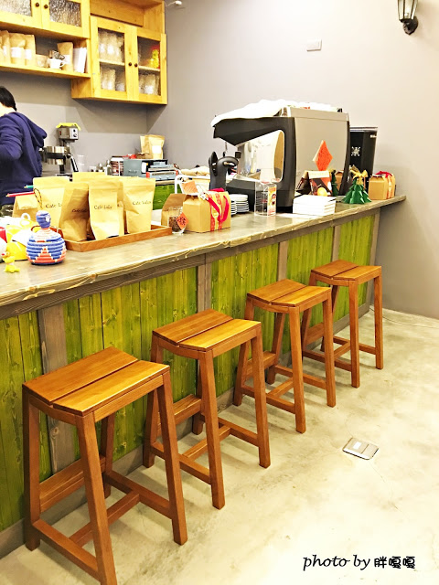 【台中 北區】Cafe LuLu *鬆餅是胖心中的第一名,氣氛超好,聊天、放鬆的好所在*