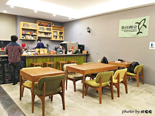 【台中 北區】Cafe LuLu *鬆餅是胖心中的第一名,氣氛超好,聊天、放鬆的好所在*