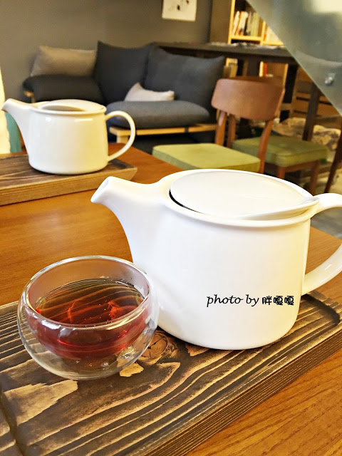 【台中 北區】Cafe LuLu *鬆餅是胖心中的第一名,氣氛超好,聊天、放鬆的好所在*