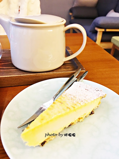 【台中 北區】Cafe LuLu *鬆餅是胖心中的第一名,氣氛超好,聊天、放鬆的好所在*