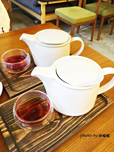 【台中 北區】Cafe LuLu *鬆餅是胖心中的第一名,氣氛超好,聊天、放鬆的好所在*