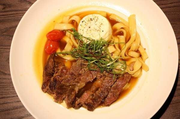 瓦法奇朵Waffogato(敦南店)：***Waffogato***     99元能吃到中西式餐點的謀和~!!   CP值高