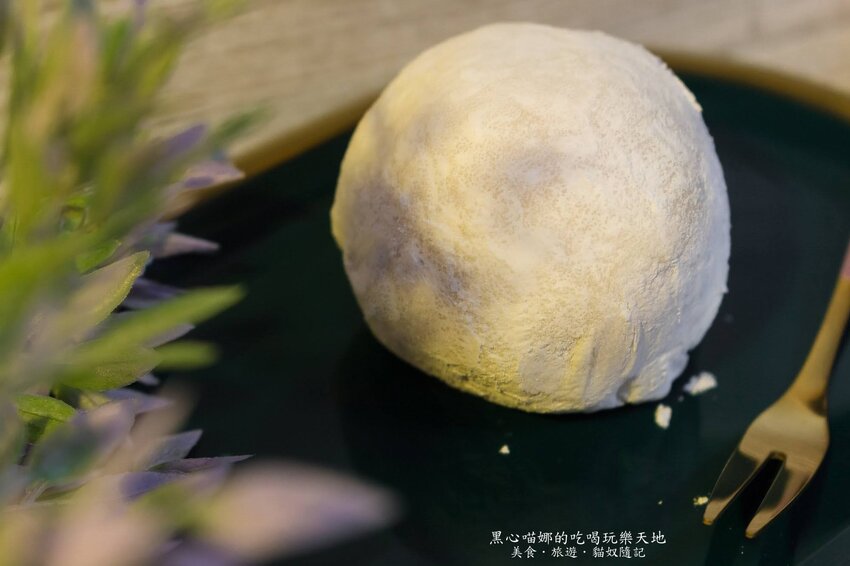 金桃家大福專賣店︱冬季限定款大草莓！清新綠豆草莓大福與香甜紅豆草莓大福　手速不快就訂不到的宅配熱門小點心❤