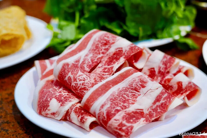 高雄沙茶火鍋「名家汕頭沙茶火鍋」，手工特製沙茶搭配汕頭扁魚大