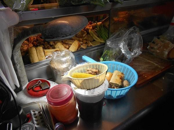 鴨霸王國煙燻滷味：別有一番滋味~ .. 鴨霸王國